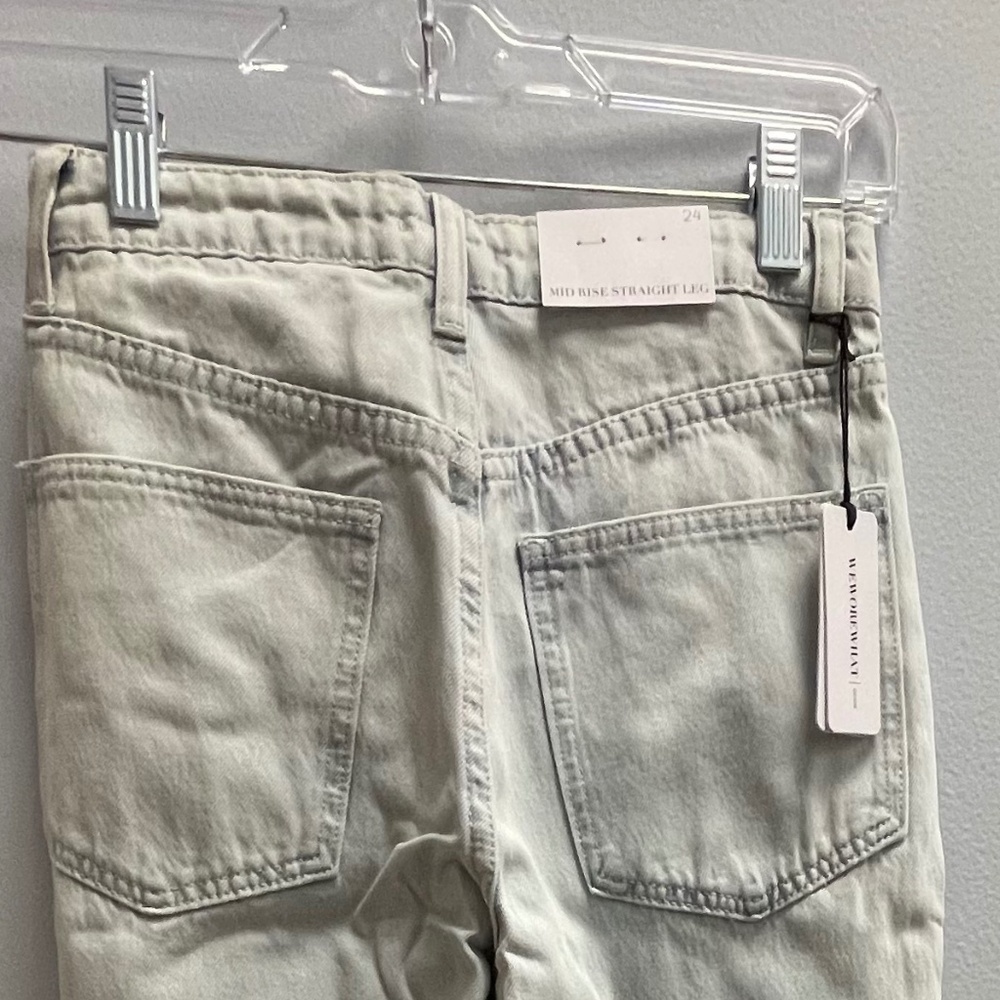 WeWoreWhat Distressed Straight Leg Jeans in Light Icy Wash - Size 24 - NWT - Picture 3 of 6